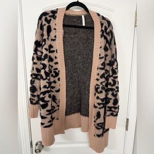 Dreamers by Debut Animal Print Cozy Cardigan - Women’s Medium